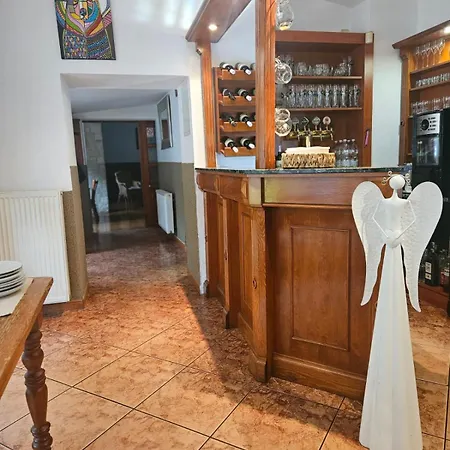 Pension-restaurace Lugano Hřensko