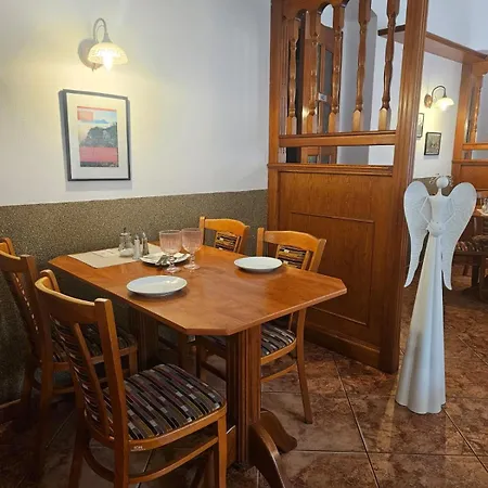 Pension-restaurace Lugano Hřensko