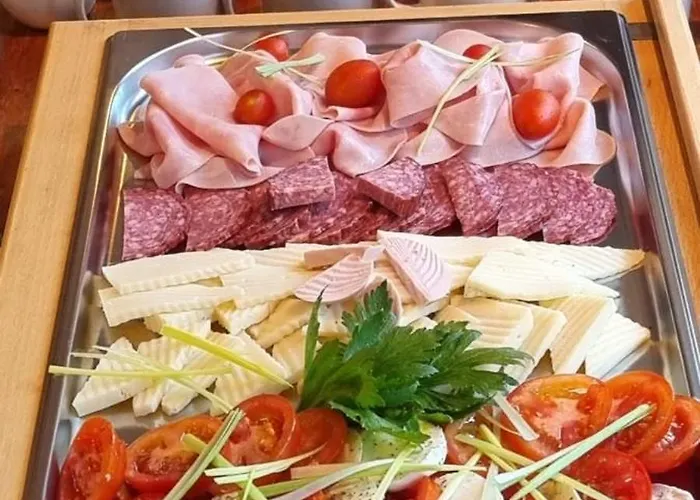 Pension-restaurace Lugano ゲストハウス 2*